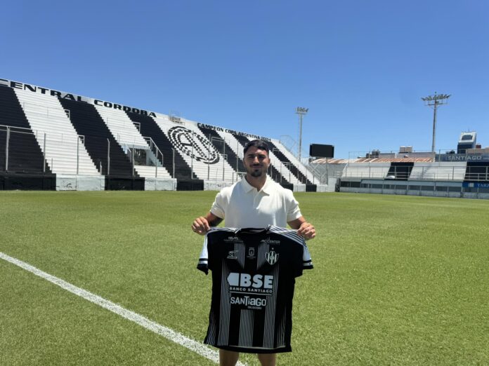 Agustin Quiroga y su presentación en Central Córdoba/ foto Redes Sociales de Central Córdoba